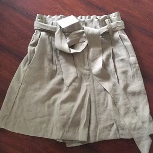High waisted shorts. Tags on